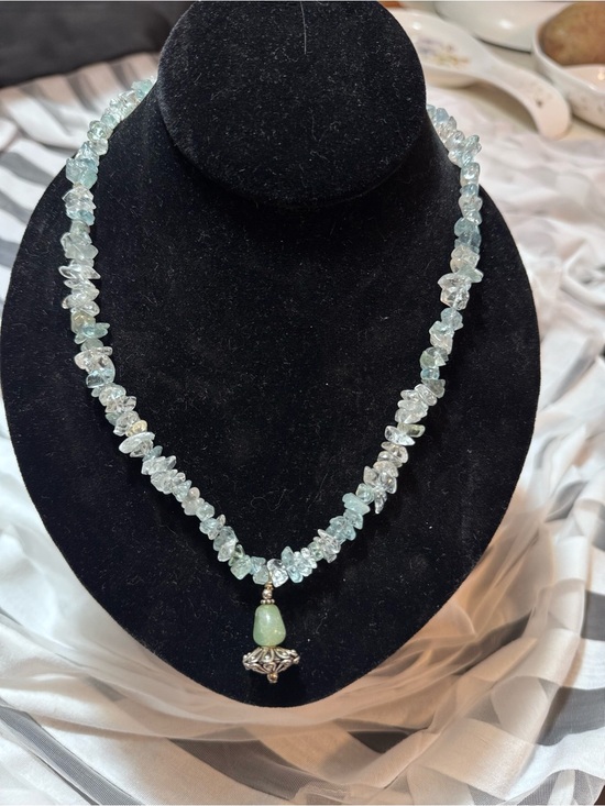 Jewelry - Icy Blue & Clear Chip Necklace with Pendant